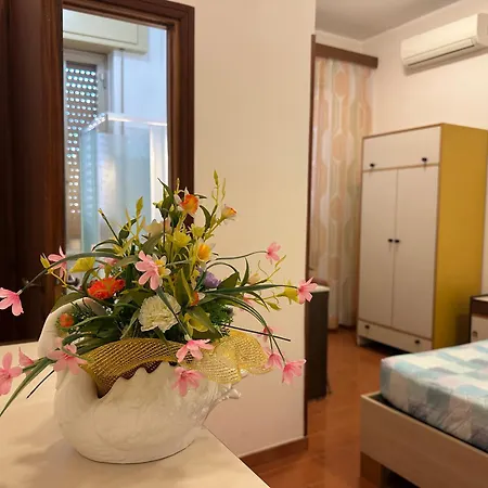 Casa Per Ferie Eden Cusmano 4*