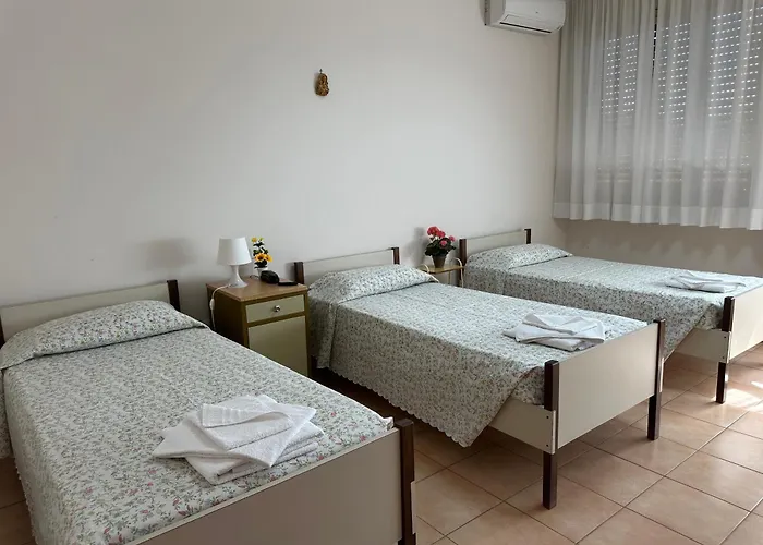 Alojamento de Acomodação e Pequeno-almoço Casa Per Ferie Eden Cusmano