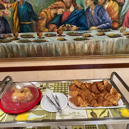 Casa Per Ferie Eden Cusmano