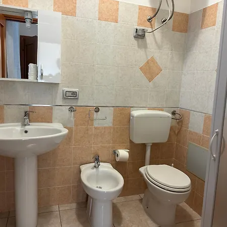 Casa Per Ferie Eden Cusmano 4*